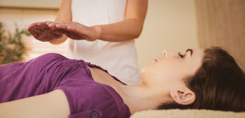 What Can I Expect in a Typical Reiki Massage Session?
